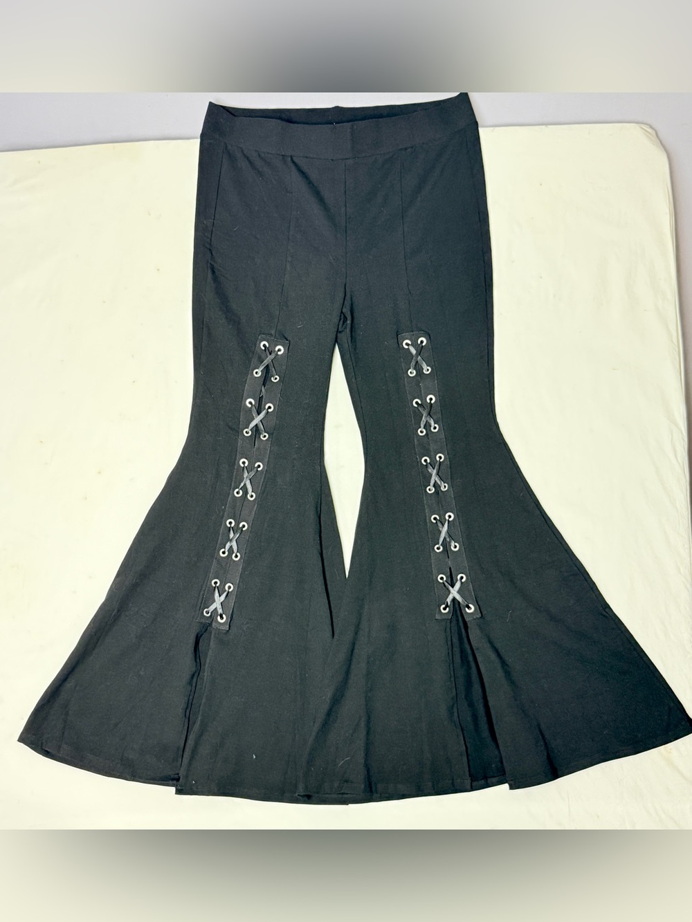Nightfall by Torrid black wide-leg lace-up pants Women’s (Torrid size 2) | aj